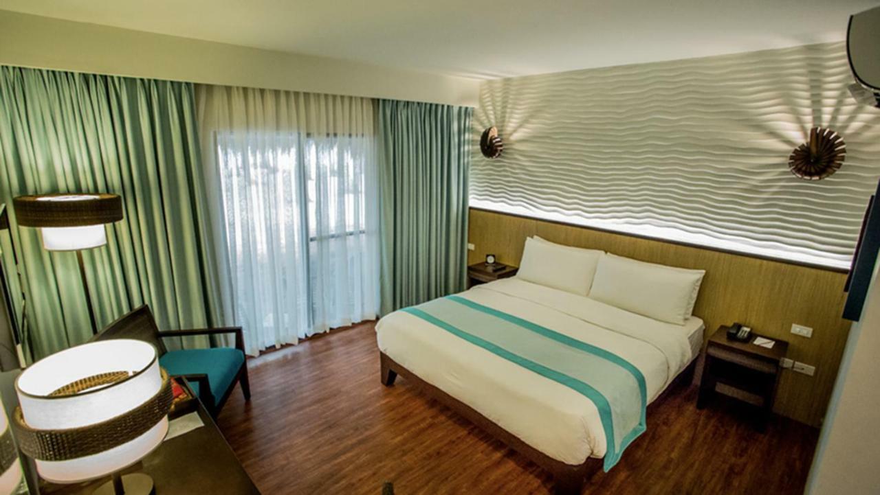 Oceanica Resort Panglao, Bohol Екстериор снимка Deluxe Room